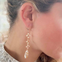 Carica l'immagine nella galleria, orecchini Fountains of Grace