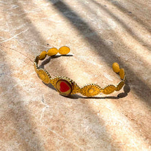 Charger l'image dans la galerie, Bracelet d'encouragement "L'amour peut tout"