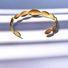 Charger l'image dans la galerie, Bracelet d'encouragement "L'amour peut tout"