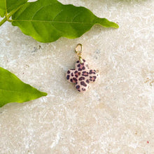 Caricare l'immagine nella galleria, selezionareWild".