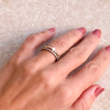 Charger l'image dans la galerie, Dizainier aux roses - Or champagne