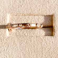 Charger l'image dans la galerie, Dizainier aux roses - Or champagne