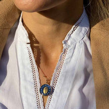 Charger l'image dans la galerie, Miraculeuse couronnée d'étoiles