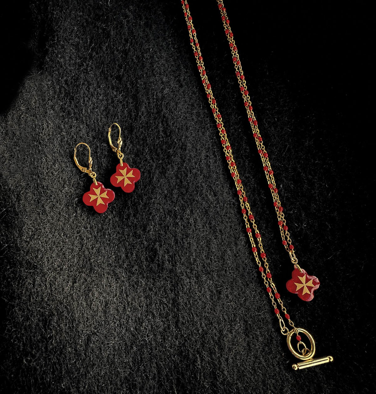 Boucles d'oreilles croix de Malte