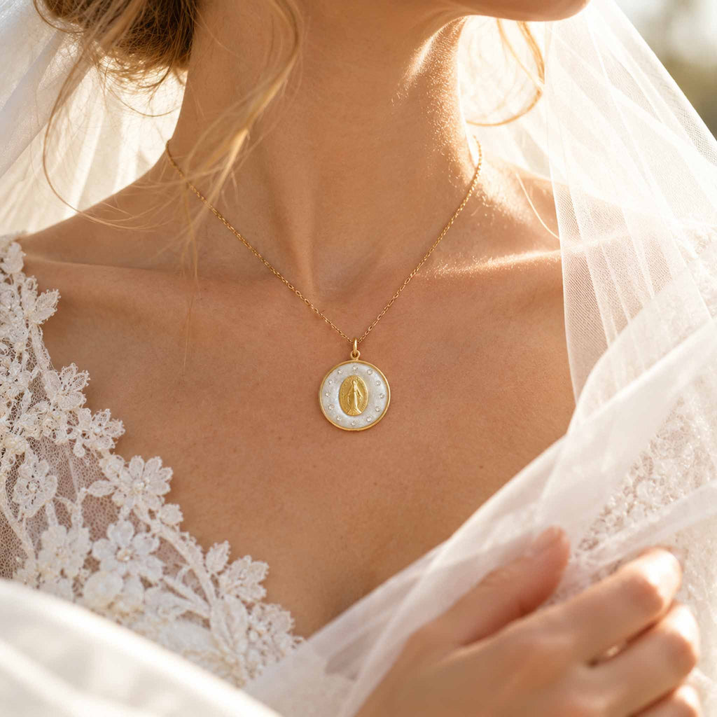 Fleur Nabert créations Médaille Miraculeuse couronnée blanche - Moyenne MetaobjectListDrop