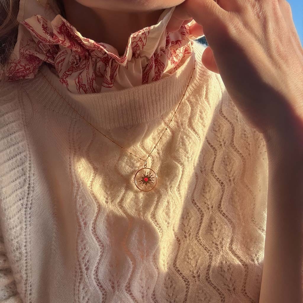 Fleur Nabert créations Amor Vincit Omnia Medal MetaobjectListDrop