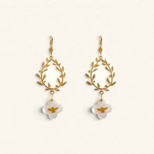 Load image into Gallery viewer, White Peace Doves Earrings 
