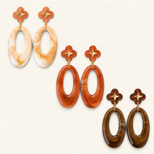 Load image into Gallery viewer, "Genle Light" Chocolate Earrings
