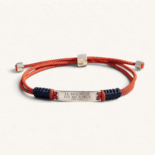 Charger l'image dans la galerie, Bracelet Fleur Nabert créations orange en drisse marine avec plaque en zamak gravée Le Seigneur est ma force
