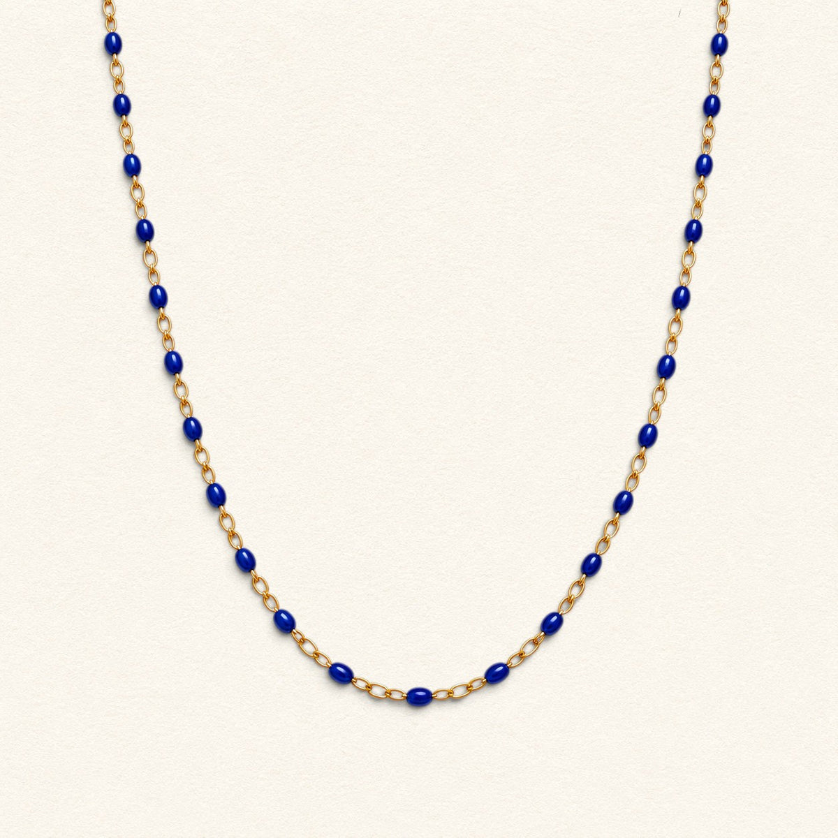 Short colored chains