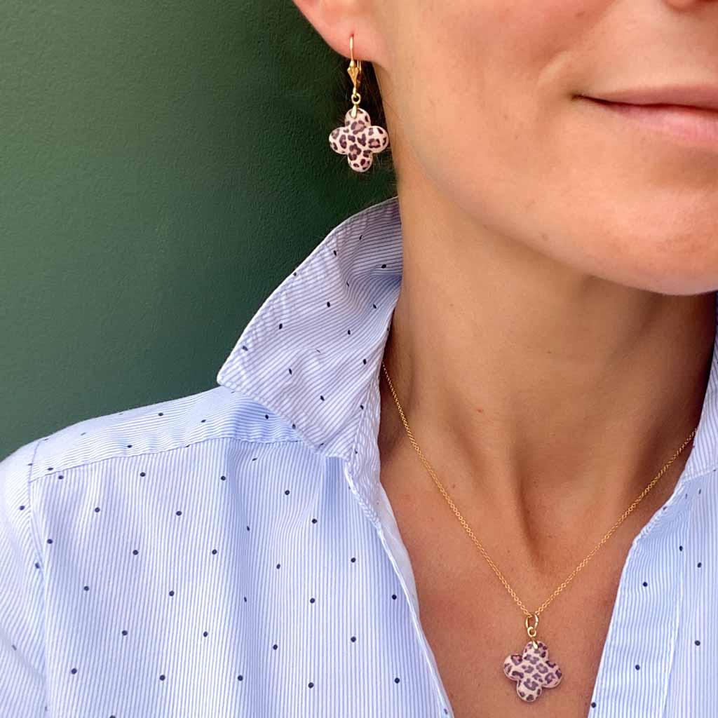Fleur Nabert créations Boucles d'oreilles Croix « Graou » MetaobjectListDrop