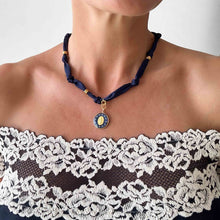 Charger l'image dans la galerie, Les colliers en tissu + attache magique ✨
