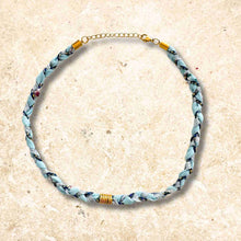 Charger l'image dans la galerie, Les colliers en tissu + attache magique ✨
