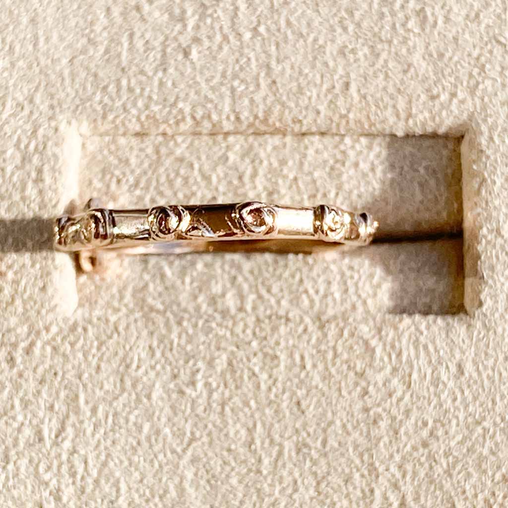 Rosary with roses - Champagne gold