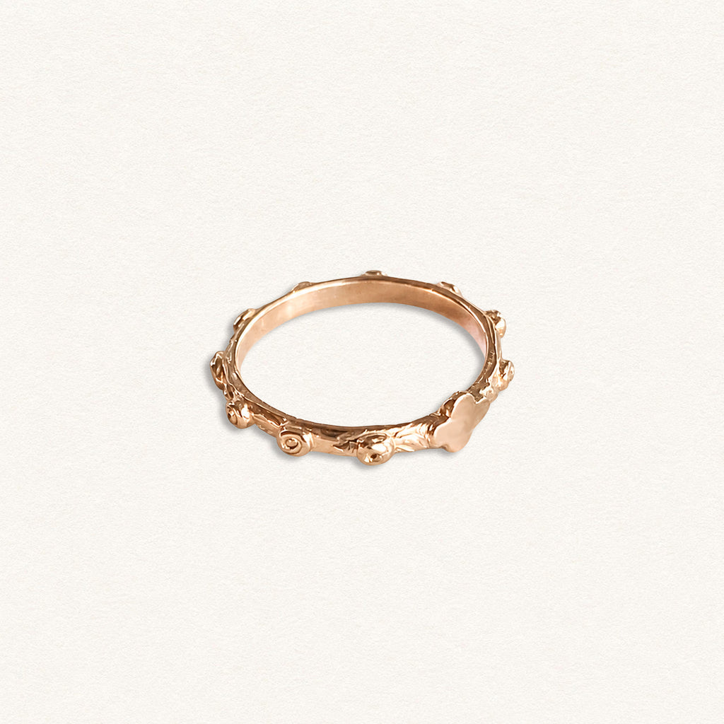 fleur Nabert créations Rosary with roses - Champagne gold MetaobjectListDrop