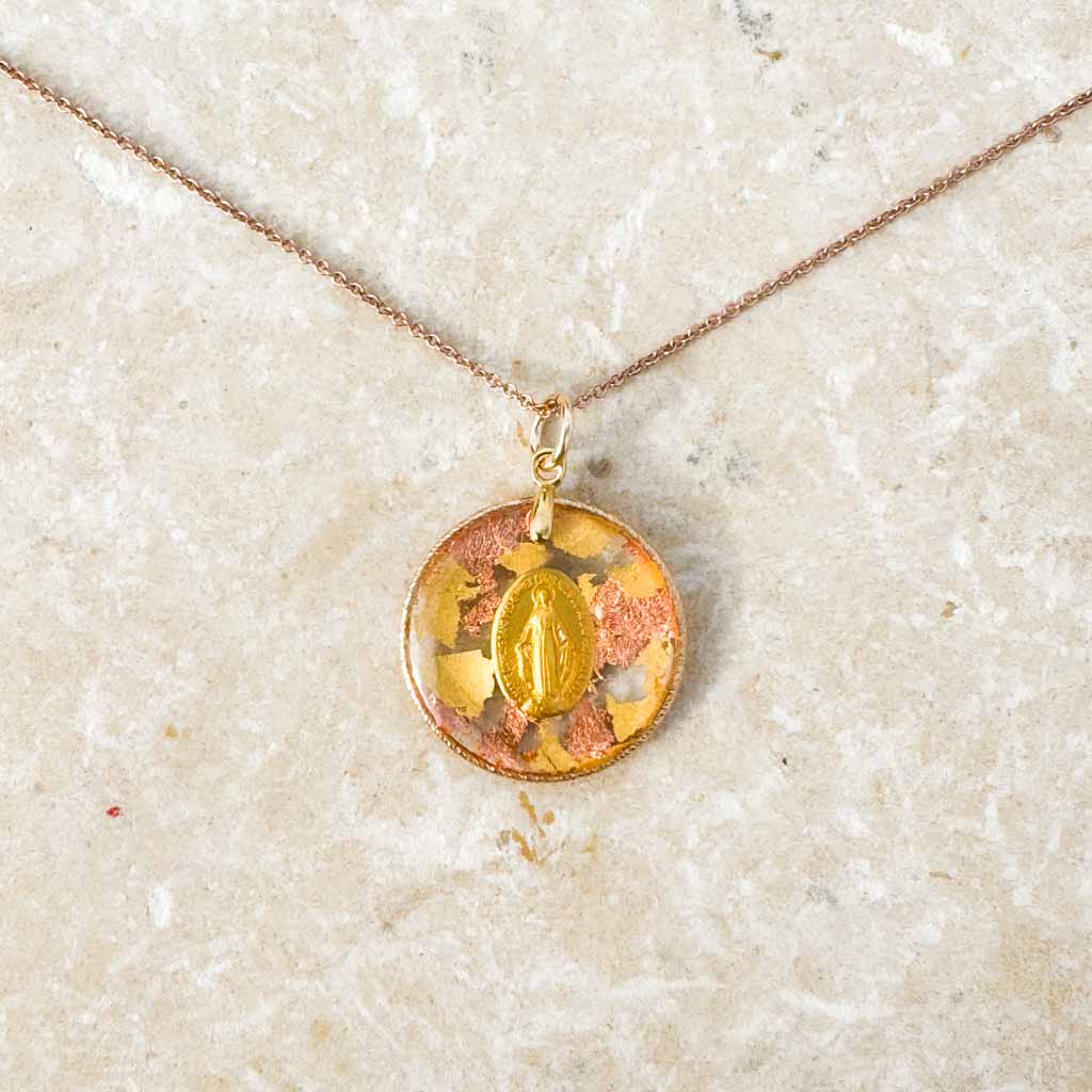 Fleur Nabert créations Médaille Miraculeuse Feu MetaobjectListDrop