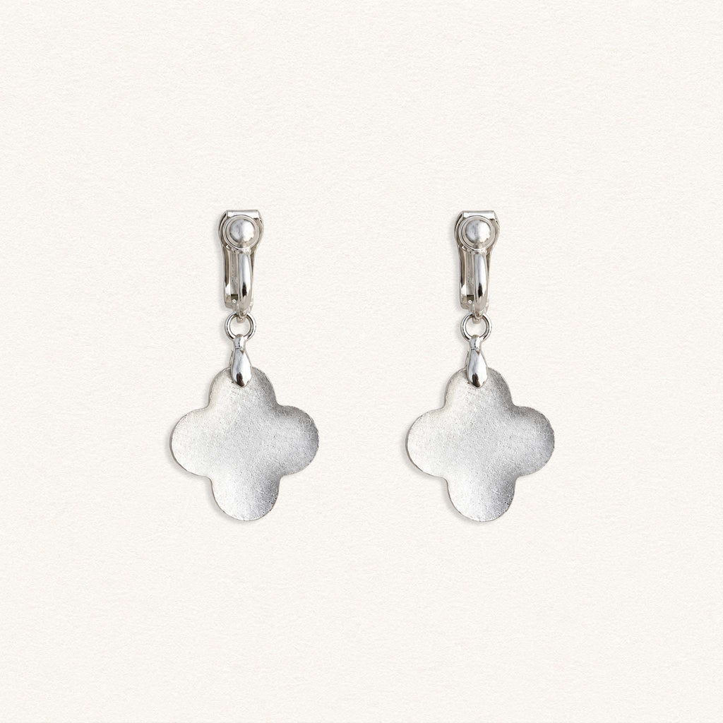 Fleur Nabert créations Glory Cross Earrings - Silver MetaobjectListDrop