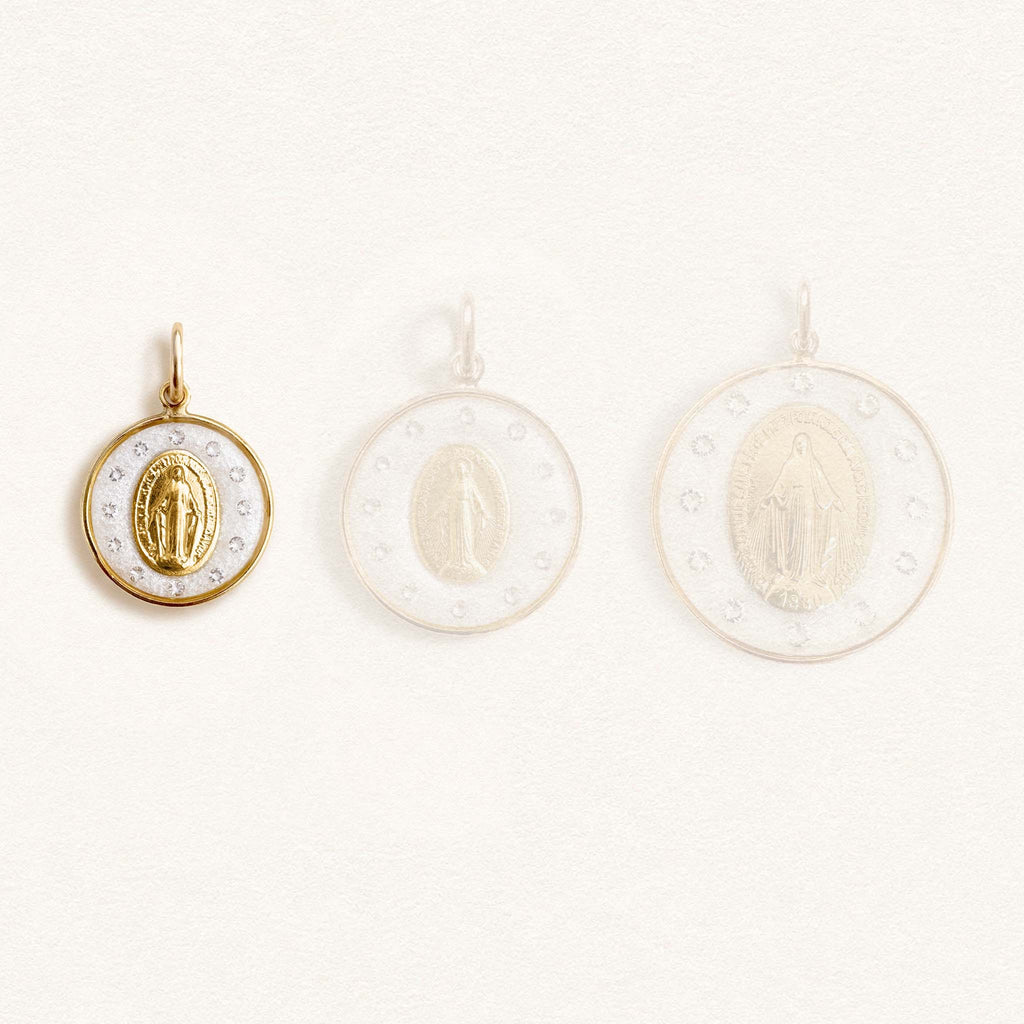 Fleur Nabert créations White Crowned Miraculous Medal - Mini MetaobjectListDrop